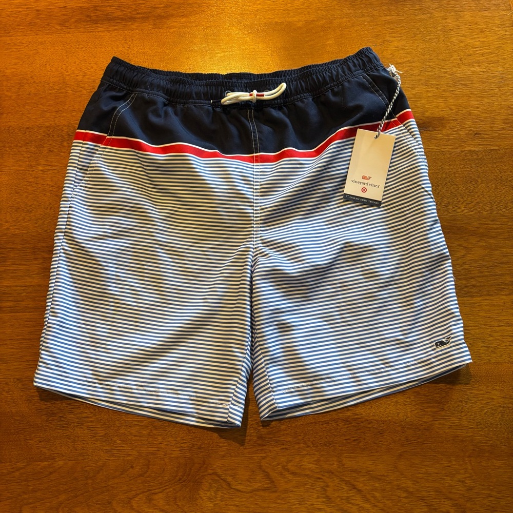Vineyard Vines Men's Navy and Red Striped Swim Shorts